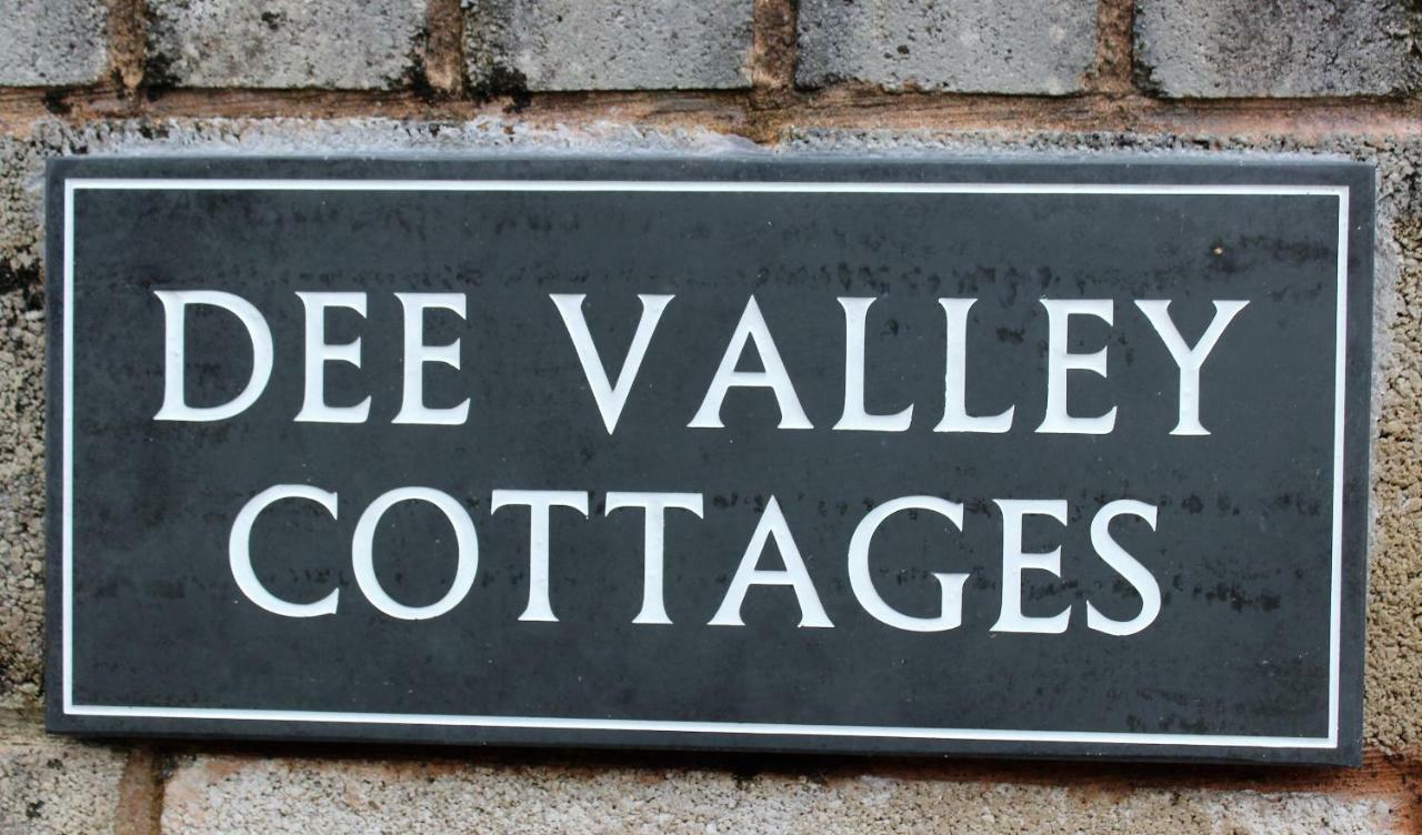 Dee Valley Cottages 兰戈伦 外观 照片